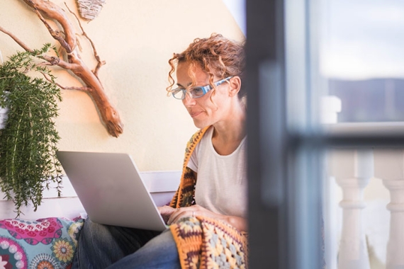 woman on laptop